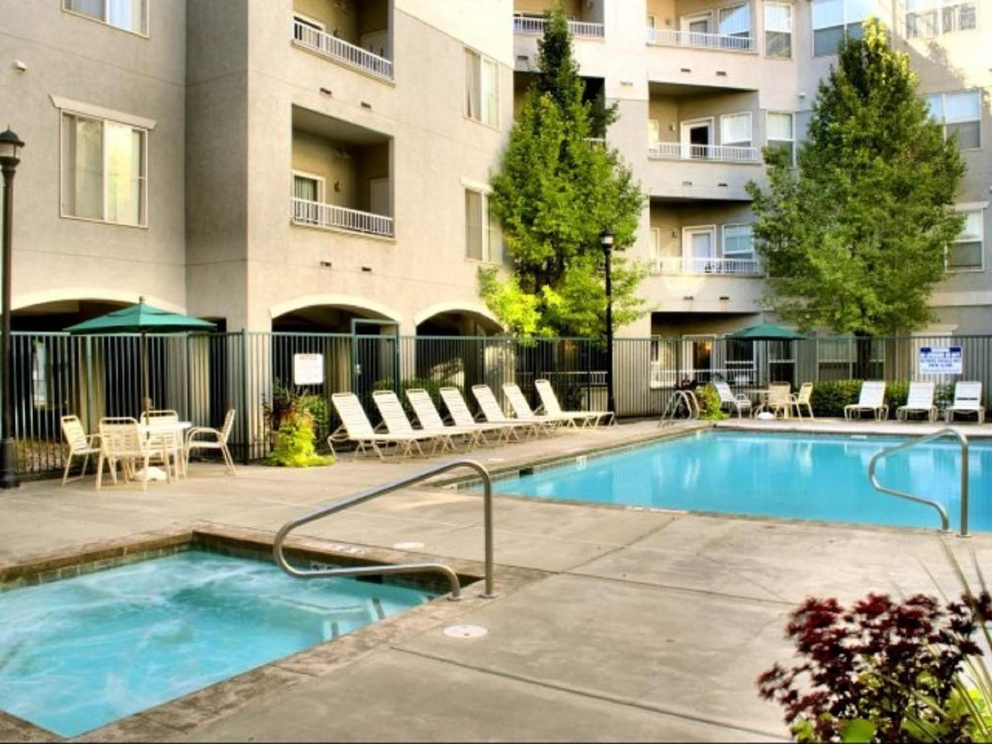 Deluxe Downtown Condo Close To Everything! ソルトレイクシティ エクステリア 写真